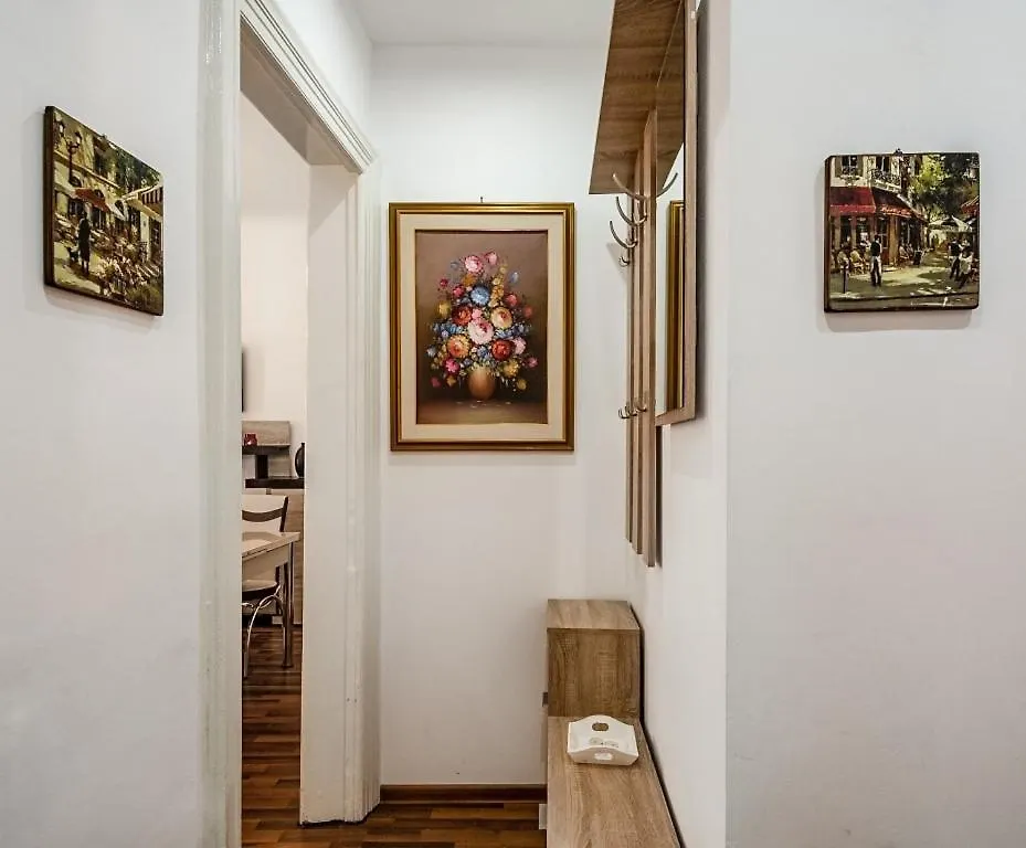 Intimate Place In The Old Town Of Bucharest 0*,  Romania